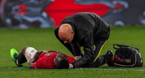 تقرير.. "المدافع الأغلى".. هل سيجبر بايلي إدارة يونايتد على دفع 80 مليون استرليني؟